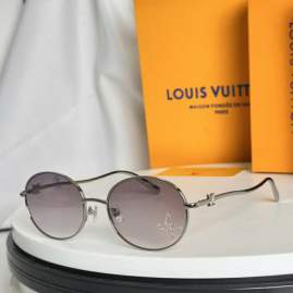 Picture of Louis Vuitton Sunglasses _SKUfw75179602fw